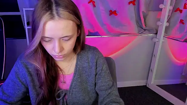 Snapshot of Sahara_Shields chatting on March 20, 11:49 am Sahara Shields online show from March 20, 11:49 am