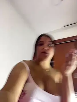 Cinnamon-Dirty online show from February 19, 2:01 pm