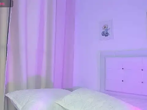 Snapshot of Missangeldust16 chatting on February 7, 8:20 pm Missangeldust16 online show from February 7, 8:20 pm