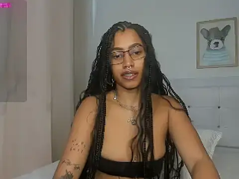 Snapshot of Missangeldust16 chatting on February 20, 3:19 pm Missangeldust16 online show from February 20, 3:19 pm