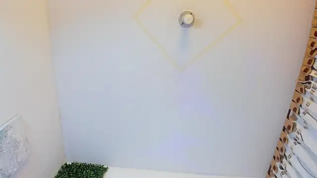 Snapshot of wandaliones chatting on February 28, 5:48 pm wandaliones online show from February 28, 5:48 pm