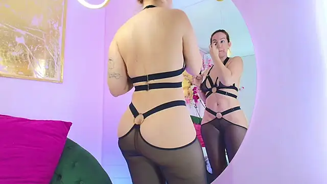 scarlette69 online show from October 14, 8:20 pm