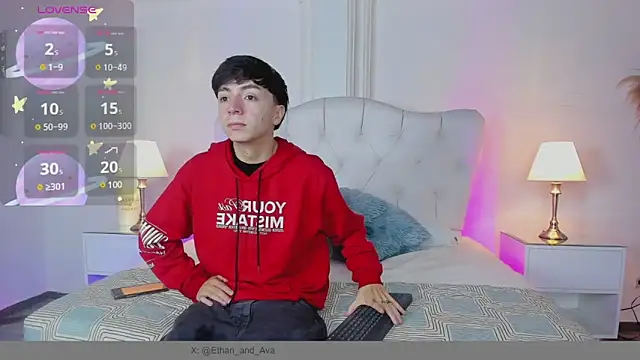 Snapshot of ethan_and_ava chatting on March 15, 1:51 pm ethan and ava online show from March 15, 1:51 pm