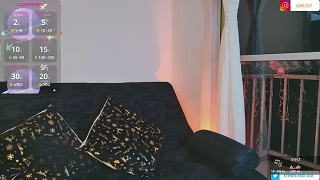 Snapshot of ethan_and_ava chatting on December 14, 2:50 am ethan and ava online show from December 14, 2:50 am