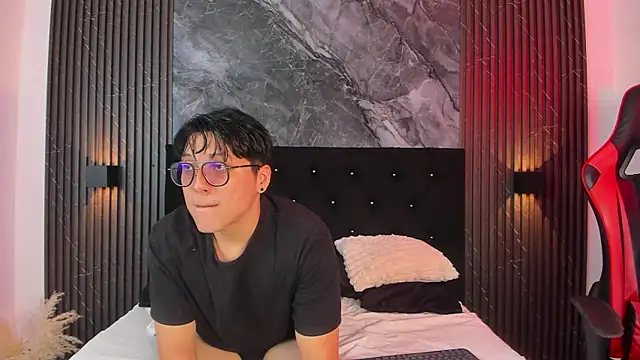 vanilla hot online show from February 9, 7:30 pm