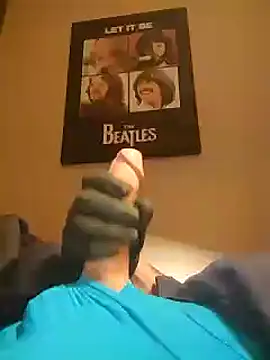 Snapshot of bwcbeat83 chatting on March 18, 7:19 am bwcbeat83 online show from March 18, 7:19 am