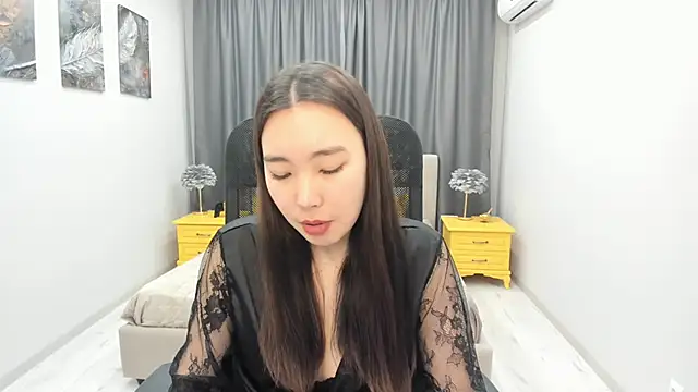 AnnaReyla online show from February 23, 2:25 pm