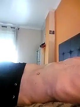 Snapshot of moutt99 chatting on November 2, 2:08 pm moutt99 online show from November 2, 2:08 pm