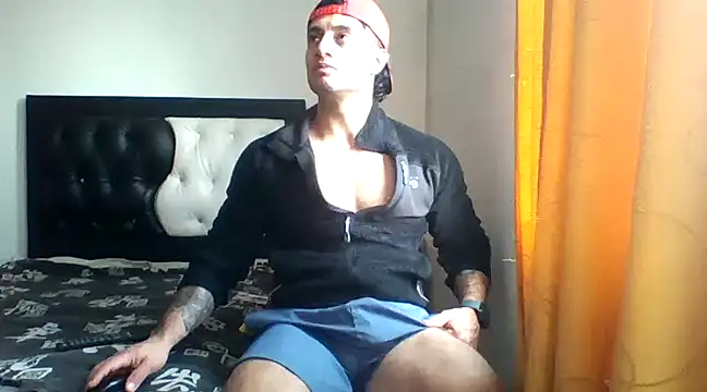 davidcr89 online show from February 1, 9:19 pm