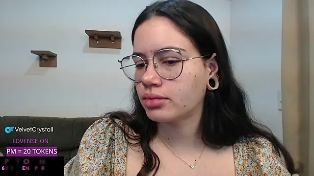 crystalll room online show from September 16, 2:56 am