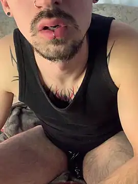 AssHunter4k online show from February 20, 10:05 am