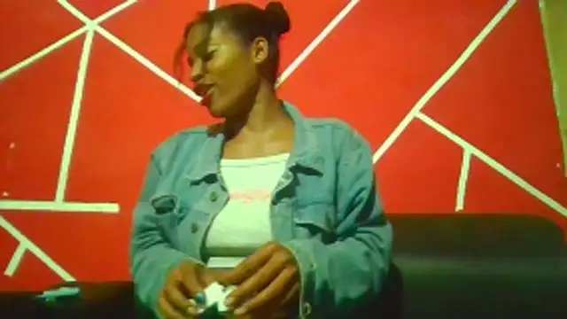 Snapshot of Biancalopez-02 chatting on December 18, 6:52 am Biancalopez-02 online show from December 18, 6:52 am