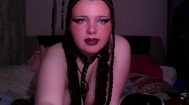 VenusandIppy online show from March 4, 1:23 am