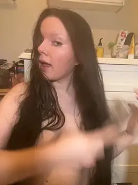 VenusandIppy online show from October 16, 7:59 pm