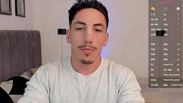 dylanspencer28 online show from February 25, 7:14 pm