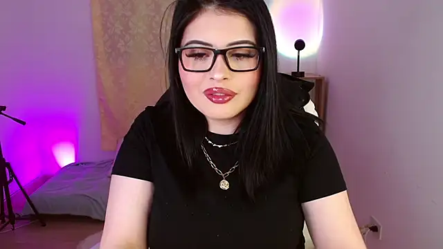 isabella1616 online show from September 19, 3:08 am