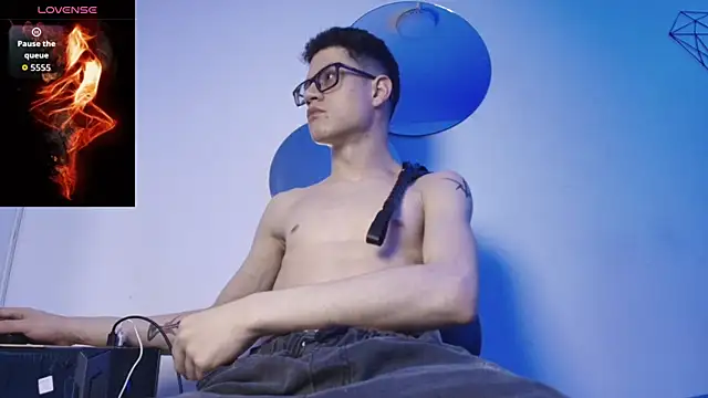 wolfandsky online show from September 9, 11:43 am