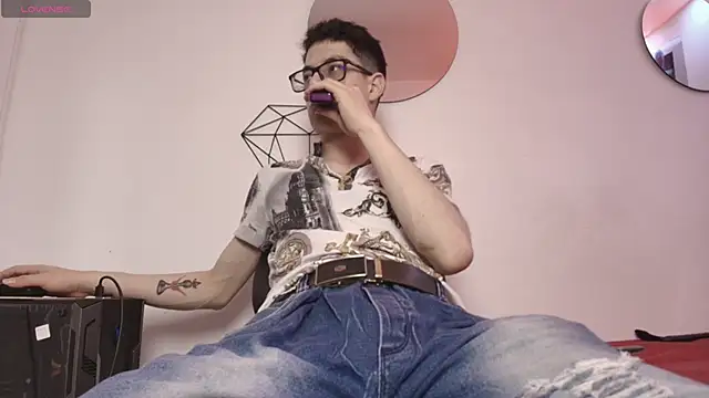 wolfandsky online show from September 12, 11:32 am