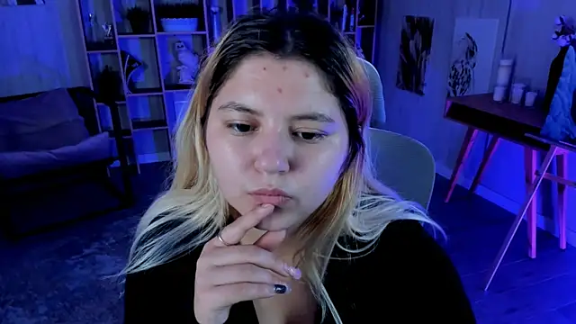 DiaAngell online show from September 11, 4:29 pm