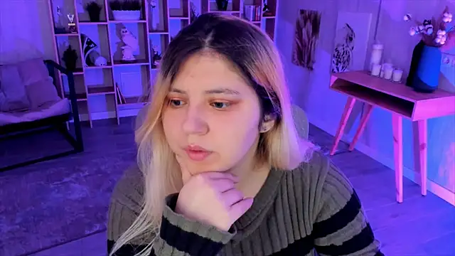 DiaAngell online show from October 17, 8:00 pm