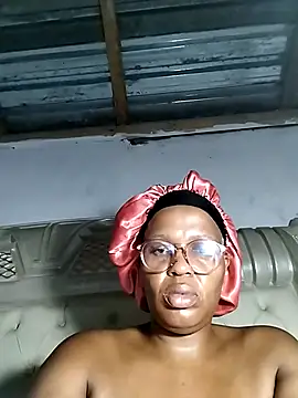 Snapshot of bubblendz1988 chatting on March 23, 3:32 am bubblendz1988 online show from March 23, 3:32 am