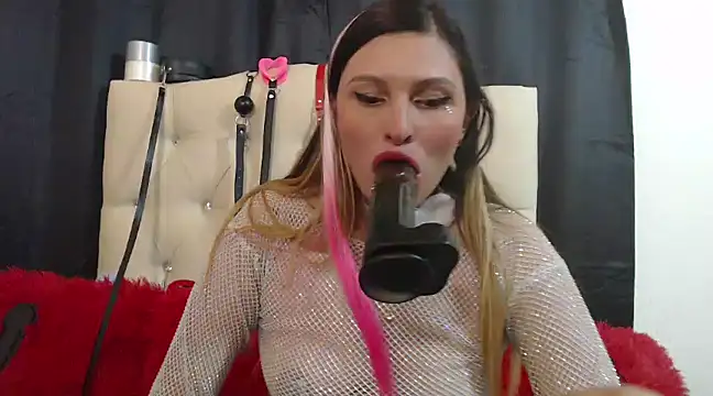 sachaclinford online show from February 4, 10:24 pm