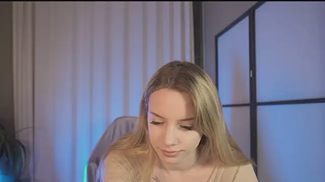 katt  y online show from February 25, 6:14 am