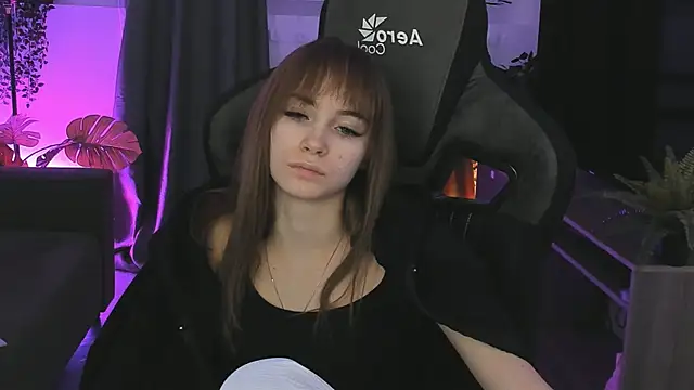 Snapshot of DakotaaJohnnson chatting on February 26, 2:59 am DakotaaJohnnson online show from February 26, 2:59 am