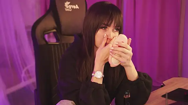 Snapshot of DakotaaJohnnson chatting on March 14, 2:41 pm DakotaaJohnnson online show from March 14, 2:41 pm