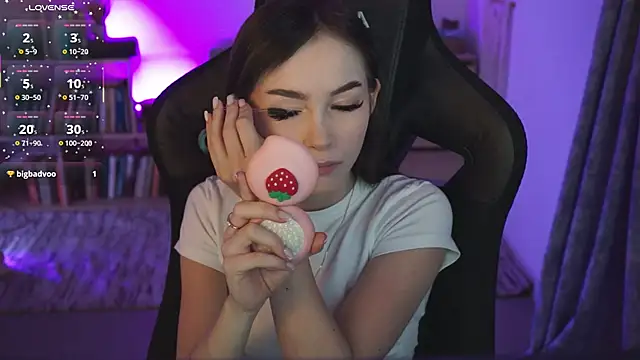 Snapshot of DakotaaJohnnson chatting on March 22, 9:02 am DakotaaJohnnson online show from March 22, 9:02 am