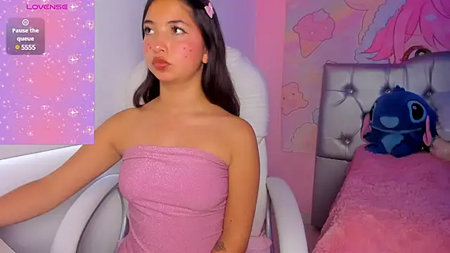 sofia  james online show from February 19, 7:59 pm