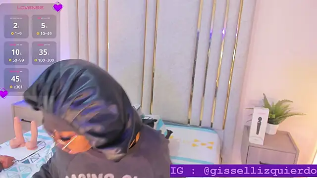 Liincostelloo online show from October 10, 7:46 pm