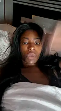 Snapshot of melangelo17 chatting on February 16, 11:05 am melangelo17 online show from February 16, 11:05 am