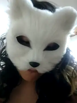 GinnyDelice online show from February 19, 5:38 am