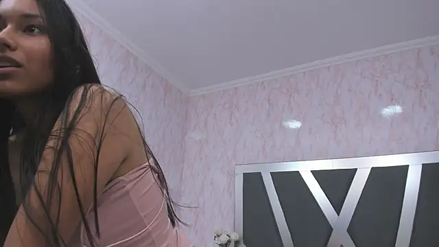 Snapshot of LIA_SWAN_ chatting on March 2, 6:59 am LIA SWAN online show from March 2, 6:59 am