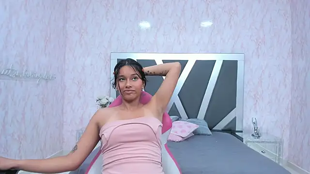 Snapshot of LIA_SWAN_ chatting on March 2, 10:03 am LIA SWAN online show from March 2, 10:03 am