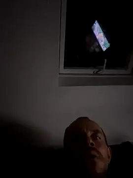 Snapshot of wyattstone chatting on November 9, 3:05 am wyattstone online show from November 9, 3:05 am