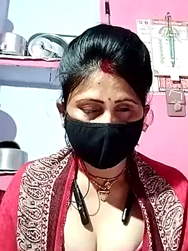 Snapshot of Bhavya_Bhan chatting on February 1, 6:40 pm Bhavya Bhan online show from February 1, 6:40 pm