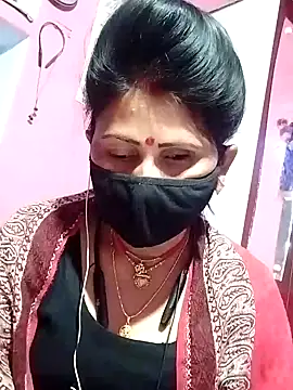 Snapshot of Bhavya_Bhan chatting on February 5, 4:36 pm Bhavya Bhan online show from February 5, 4:36 pm