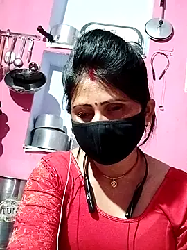 Snapshot of Bhavya_Bhan chatting on February 12, 8:29 pm Bhavya Bhan online show from February 12, 8:29 pm