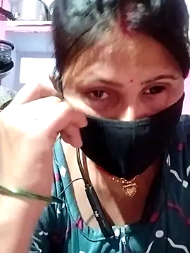 Snapshot of Bhavya_Bhan chatting on February 27, 6:31 pm Bhavya Bhan online show from February 27, 6:31 pm