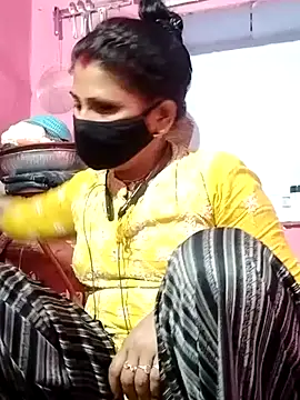 Snapshot of Bhavya_Bhan chatting on March 2, 3:02 am Bhavya Bhan online show from March 2, 3:02 am