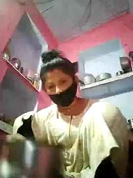 Snapshot of Bhavya_Bhan chatting on November 10, 1:37 am Bhavya Bhan online show from November 10, 1:37 am