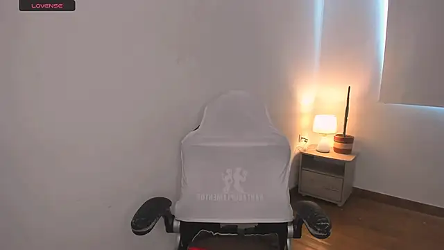 brithany olson25 online show from February 28, 3:15 pm