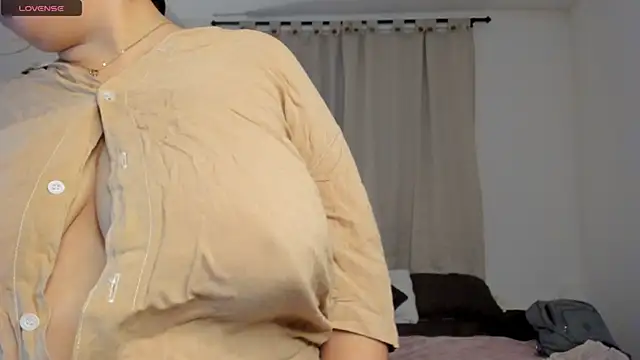 brithany olson25 online show from October 29, 12:02 am