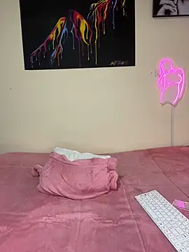 Emmie Hot online show from March 4, 10:16 pm