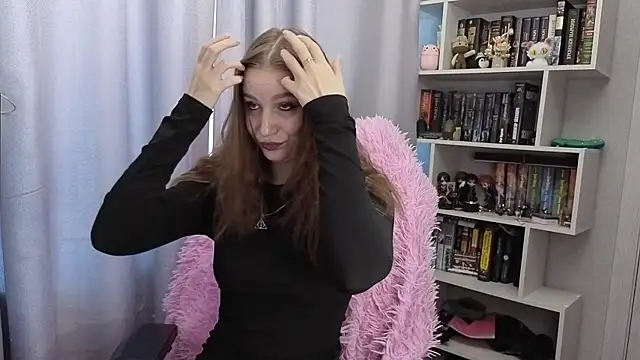 Snapshot of LillyFan-X chatting on September 20, 4:24 am LillyFan-X online show from September 20, 4:24 am