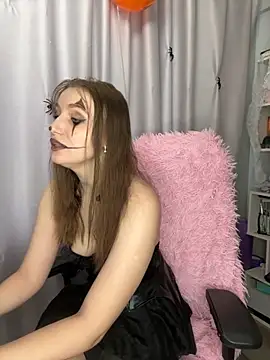 Snapshot of LillyFan-X chatting on November 1, 4:47 am LillyFan-X online show from November 1, 4:47 am