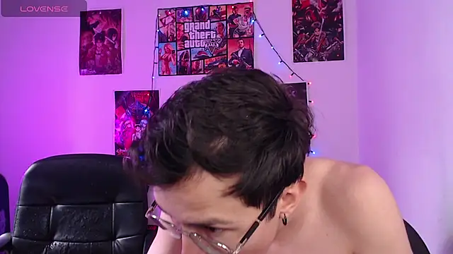 Tina 4 Charlie online show from February 9, 2:07 pm