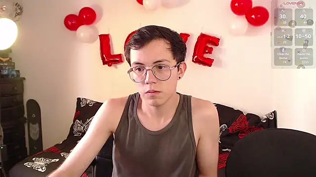 Tina 4 Charlie online show from February 15, 6:01 pm